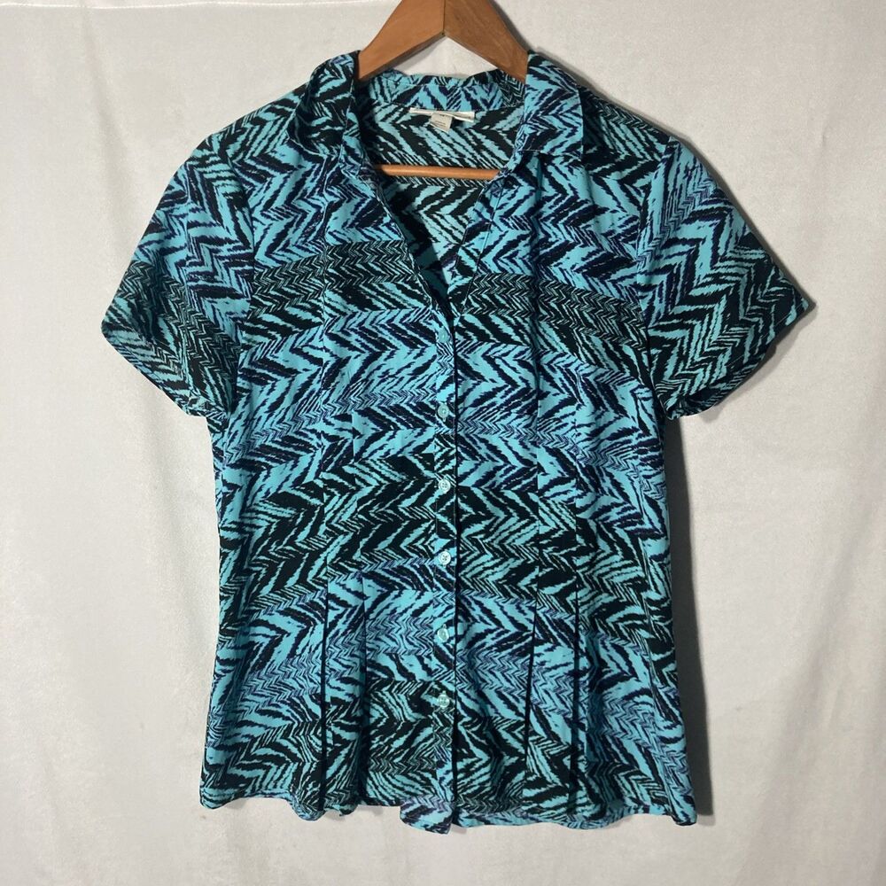 DANA BUCHMAN blue black zig zag short sleeve button up top M